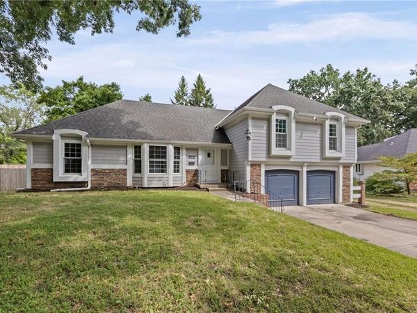 512 E 117th Terrace, Kansas City, MO 64131