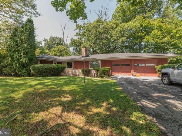 3901 E GRANT STREET , SLATEDALE, PA 18079