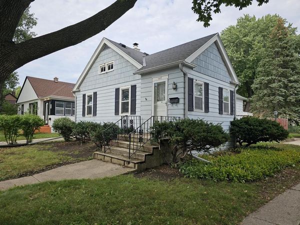 640 S 104th STREET, West Allis, WI 53214