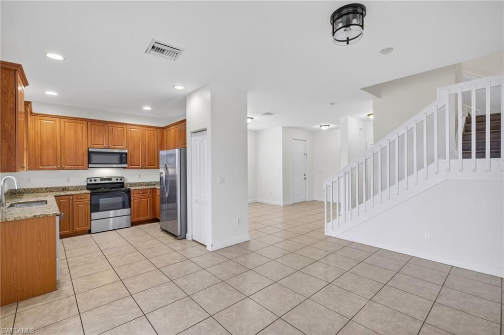 7029 Ambrosia Ln , Unit 606, Naples, FL 34119 Photo