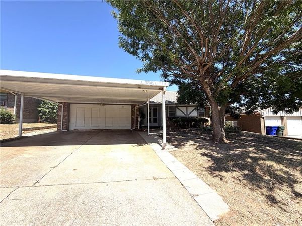 109 W Campbell Drive, Midwest City, OK 73110