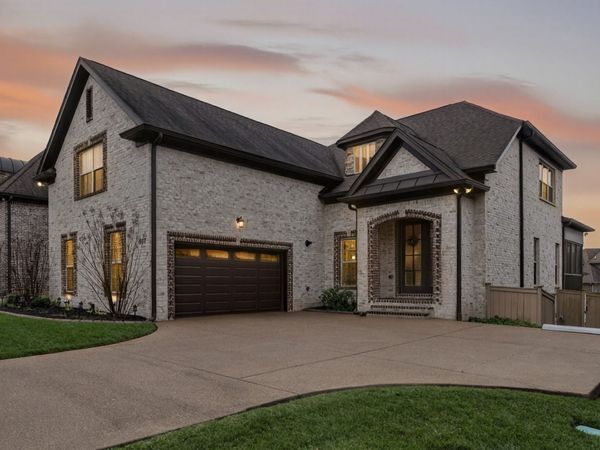607 Southshore Pt, Mount Juliet, TN 37122
