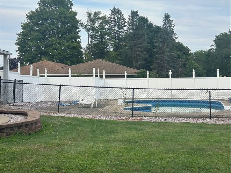 48769 Lakeview Circle, East Liverpool, OH 43920 Photo 6