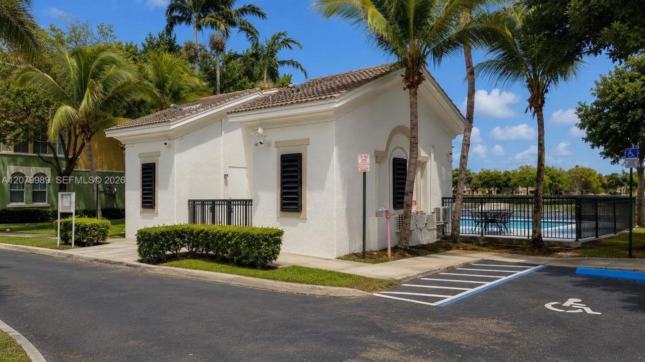 10902 NW 83rd St, Unit 223, Doral, FL 33178 Photo