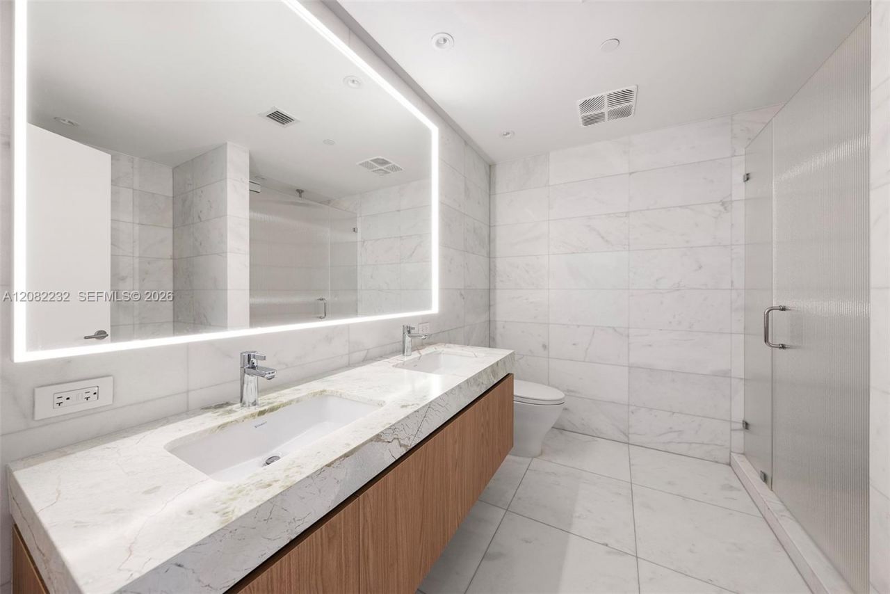 500 Alton Rd, Unit 2318, Miami Beach, FL 33139 Photo