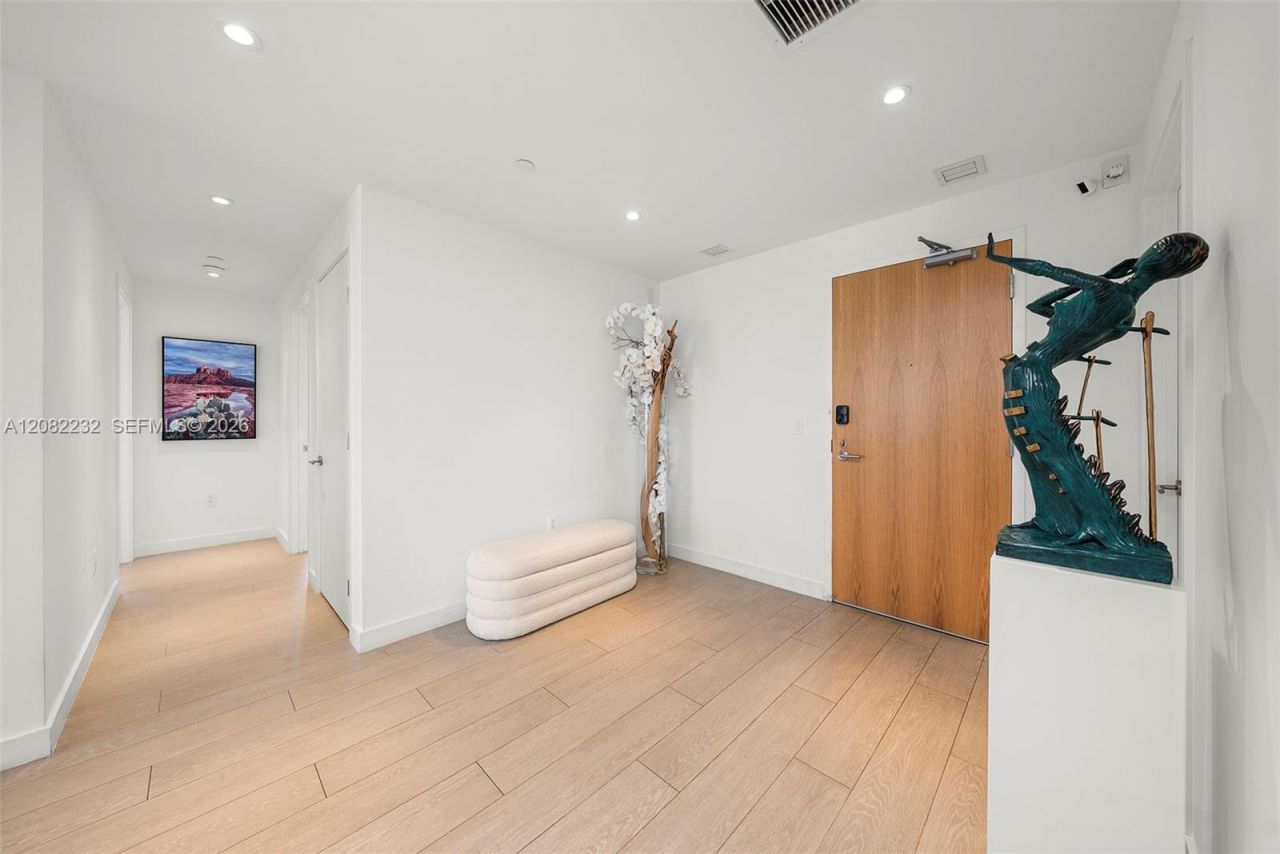 500 Alton Rd, Unit 2318, Miami Beach, FL 33139 Photo