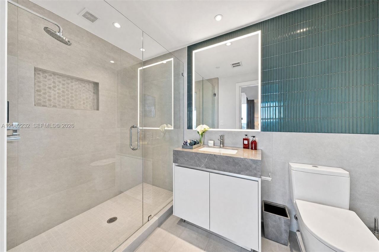 500 Alton Rd, Unit 2318, Miami Beach, FL 33139 Photo