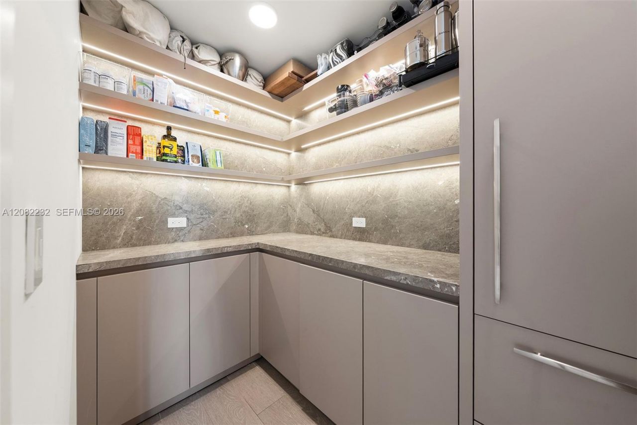 500 Alton Rd, Unit 2318, Miami Beach, FL 33139 Photo