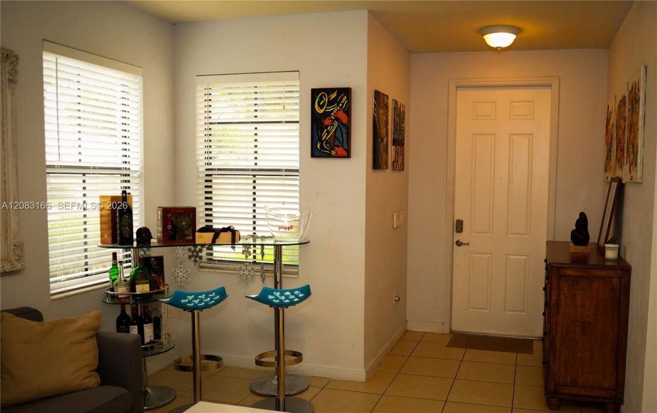 8860 NW 116 Path, Doral, FL 33178 Photo