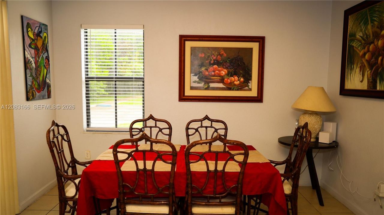 8860 NW 116 Path, Doral, FL 33178 Photo