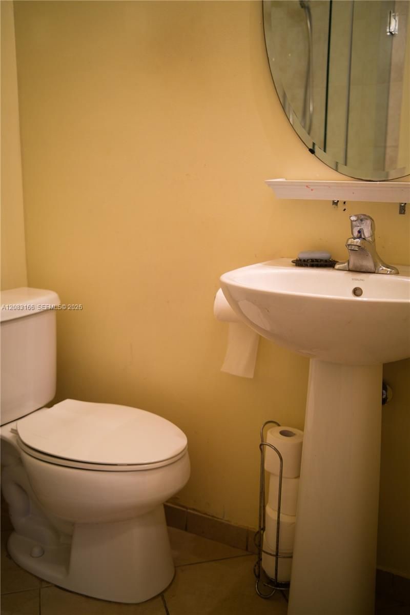8860 NW 116 Path, Doral, FL 33178 Photo