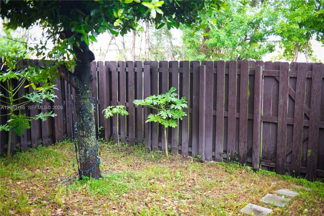 8860 NW 116 Path, Doral, FL 33178 Photo