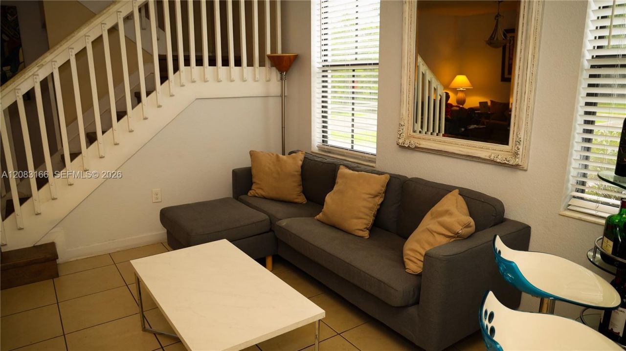8860 NW 116 Path, Doral, FL 33178 Photo