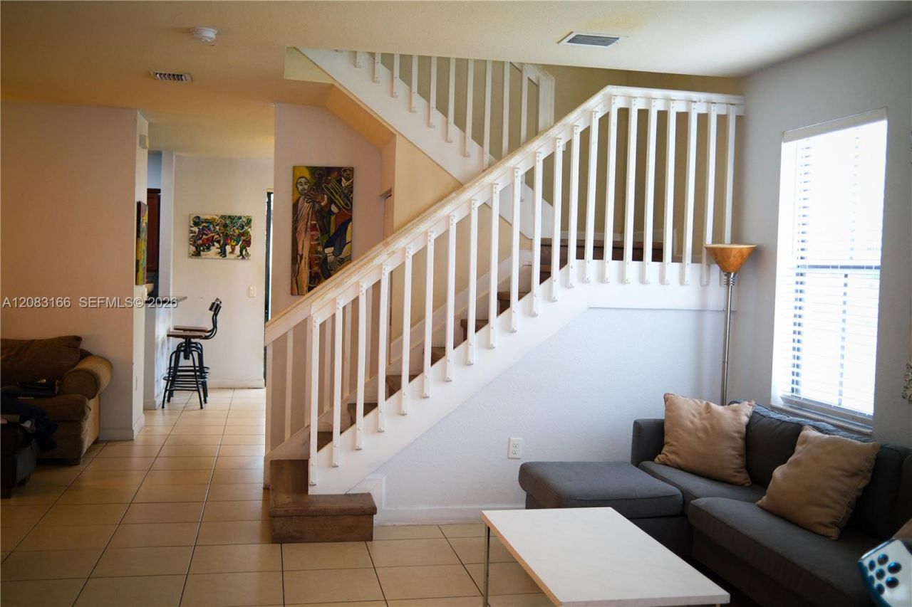 8860 NW 116 Path, Doral, FL 33178 Photo