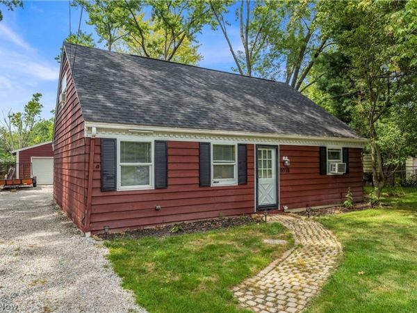 9958 Dupont Drive, Columbia Station, OH 44028