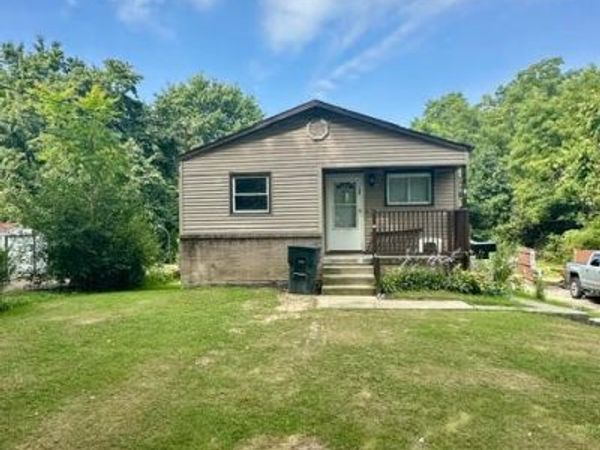 132-134 N Avon Avenue, Wadsworth, OH 44281