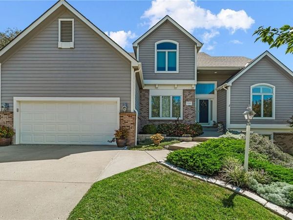2220 Killarney Court, Lawrence, KS 66047