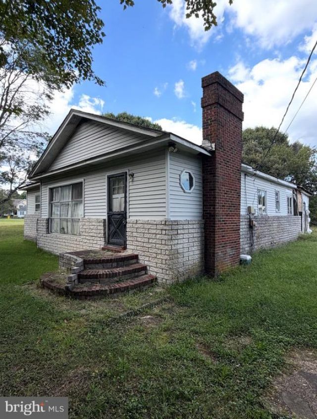14 WHITES ROAD, SEVERNA PARK, MD 21146