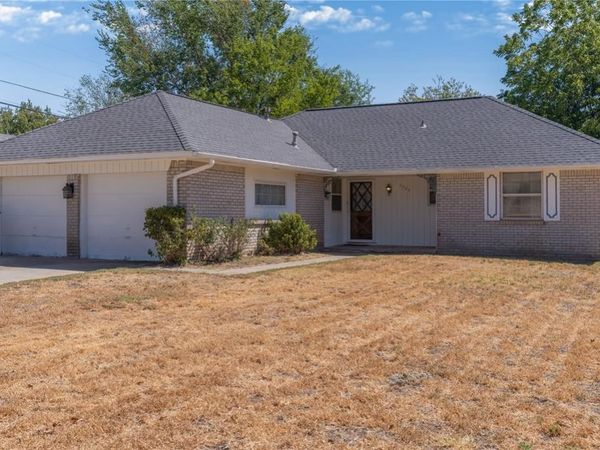5920 N College Street, Oklahoma City, OK 73122