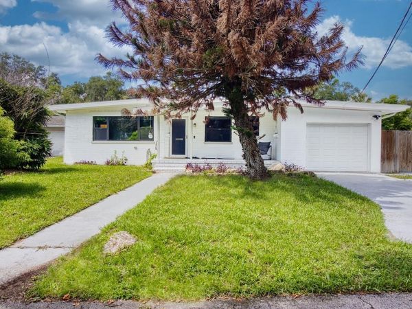 628 N DUSS STREET, NEW SMYRNA BEACH, FL 32168