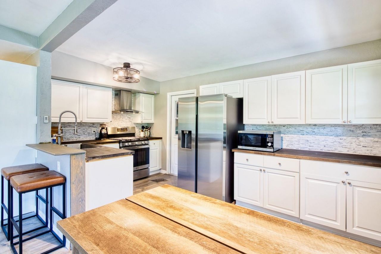 628 N Duss Street, New Smyrna Beach, FL 32168 Photo