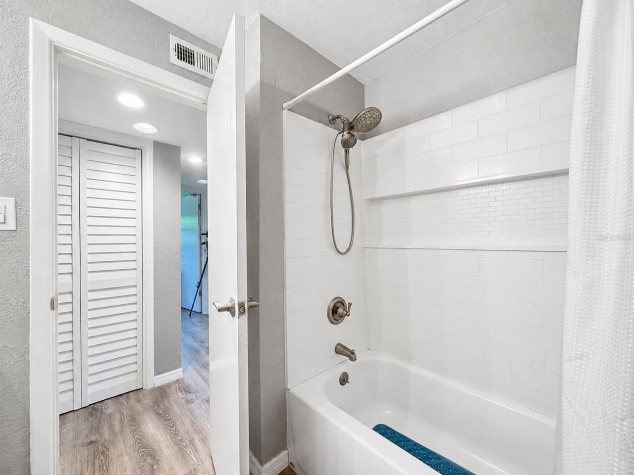 628 N Duss Street, New Smyrna Beach, FL 32168 Photo