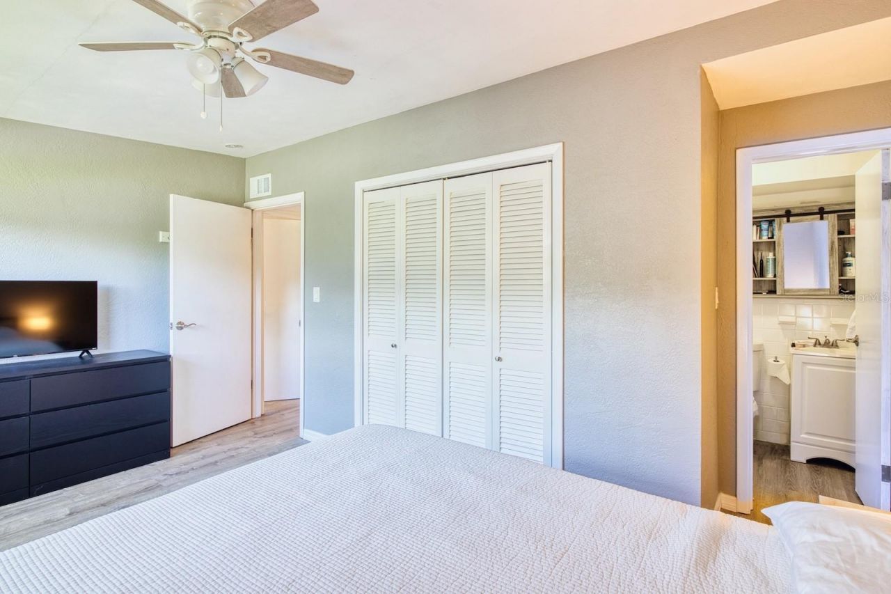 628 N Duss Street, New Smyrna Beach, FL 32168 Photo