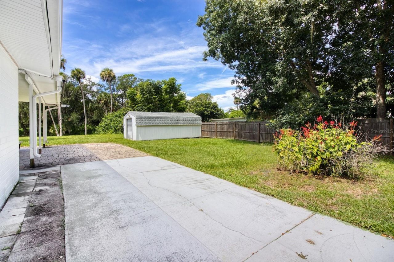 628 N Duss Street, New Smyrna Beach, FL 32168 Photo