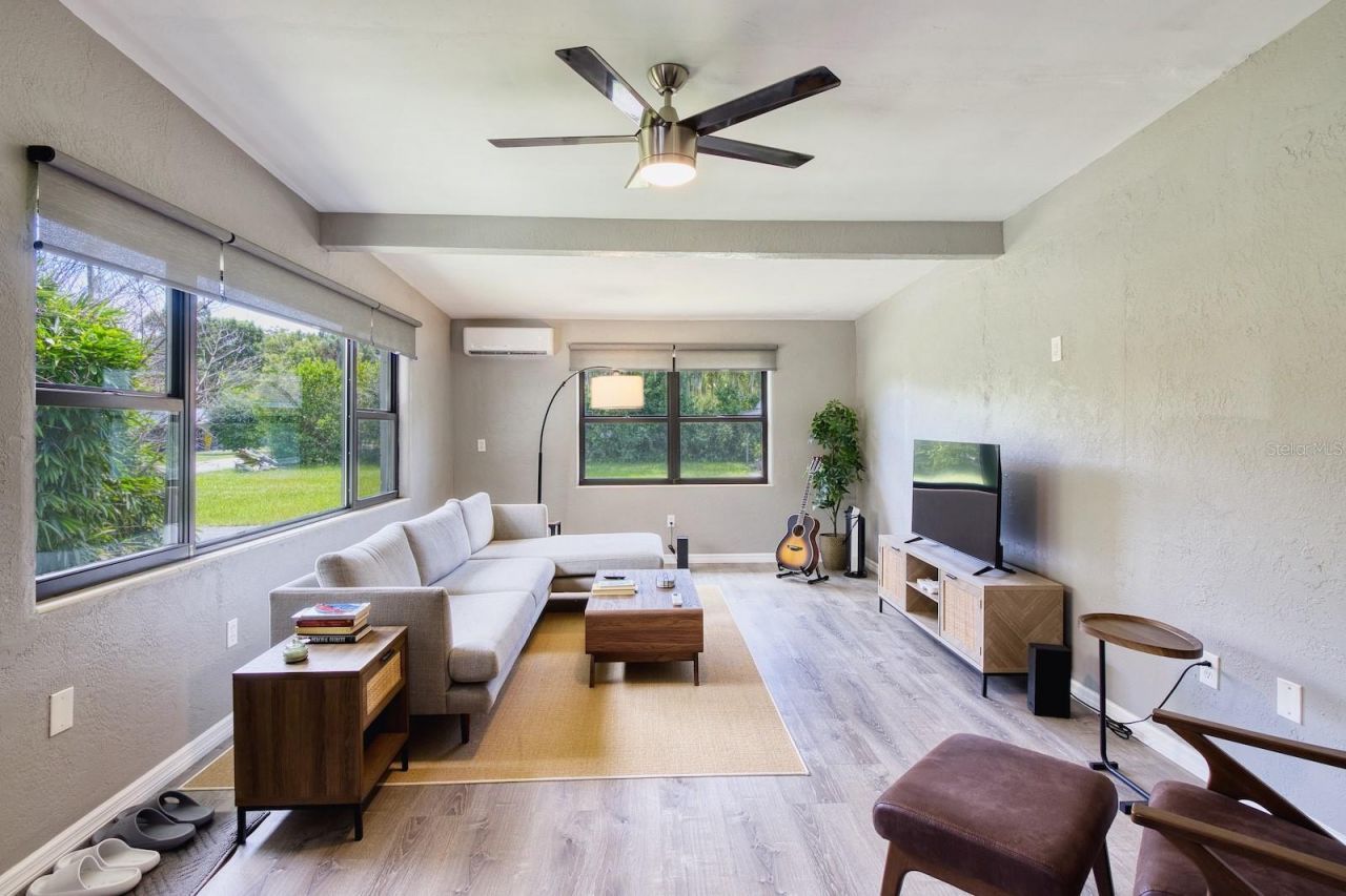 628 N Duss Street, New Smyrna Beach, FL 32168 Photo
