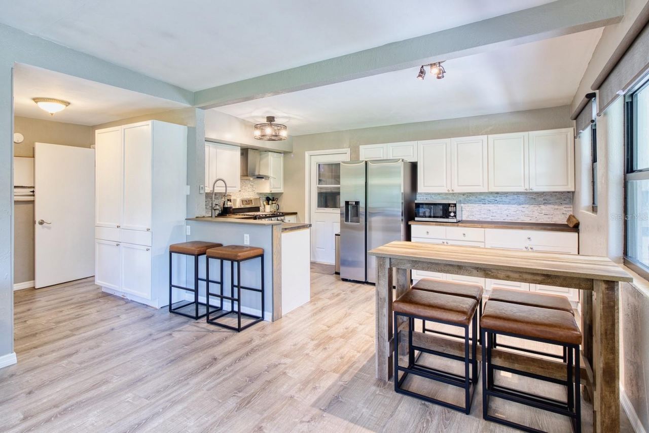 628 N Duss Street, New Smyrna Beach, FL 32168 Photo