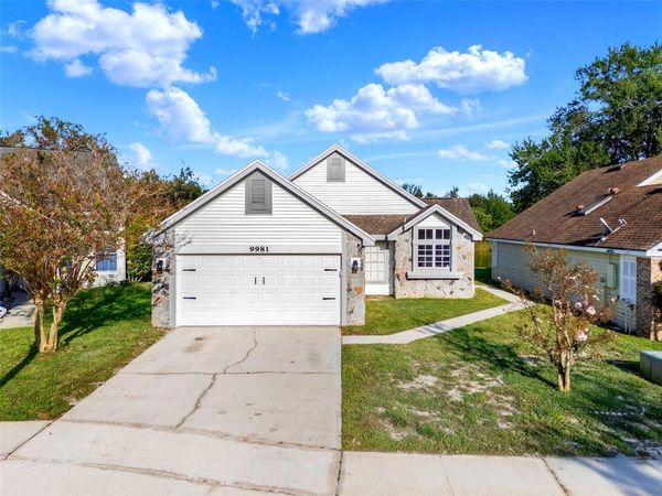 9981 ALOMA BEND LANE , OVIEDO, FL 32765