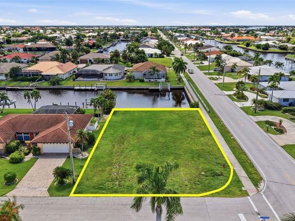 1661 VIA DOLCE VITA , PUNTA GORDA, FL 33950