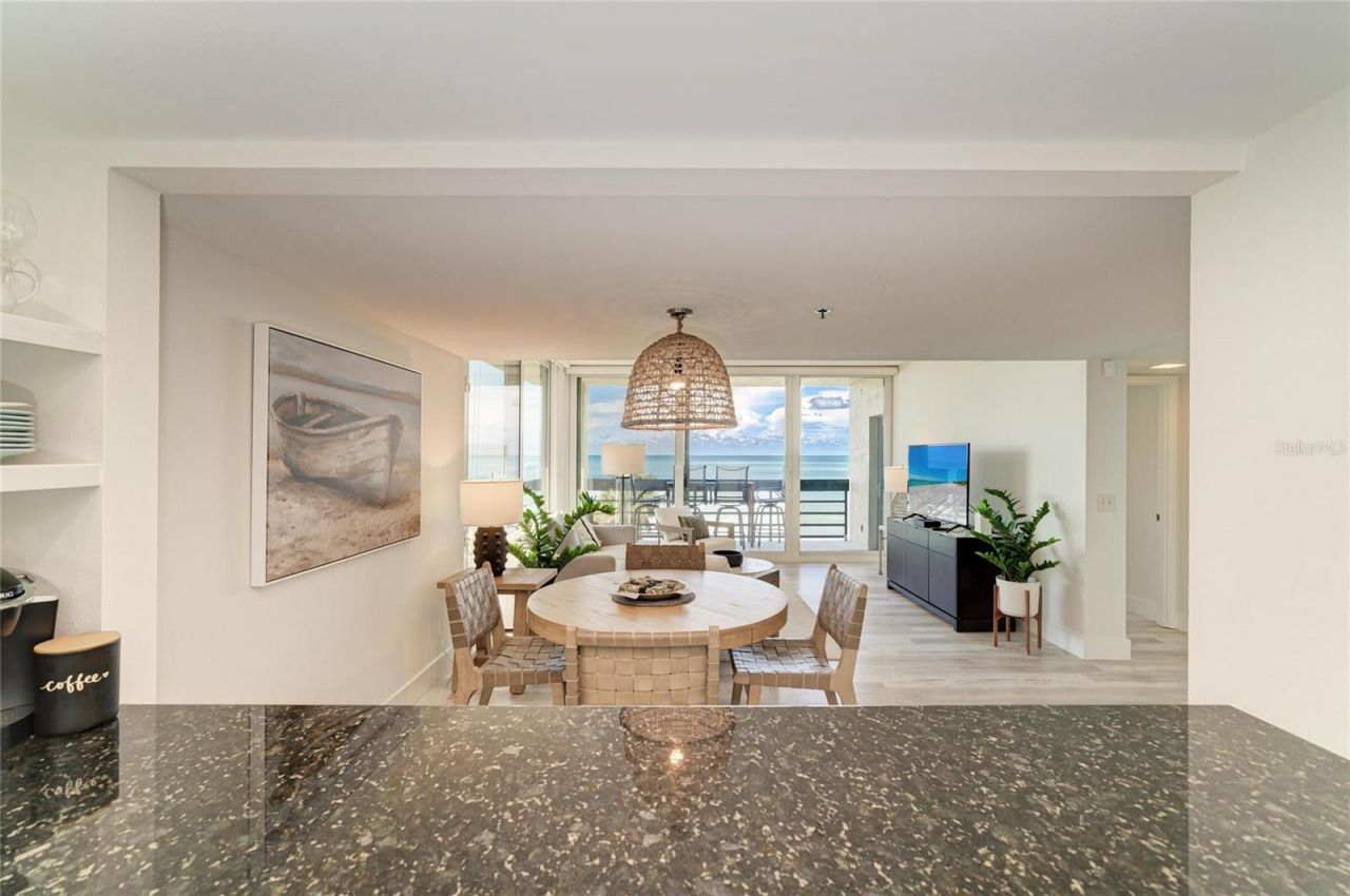 1055 Gulf Of Mexico Drive, Unit 301, Longboat Key, FL 34228 Photo