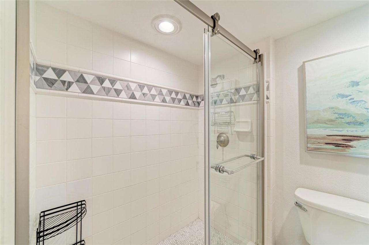 1055 Gulf Of Mexico Drive, Unit 301, Longboat Key, FL 34228 Photo