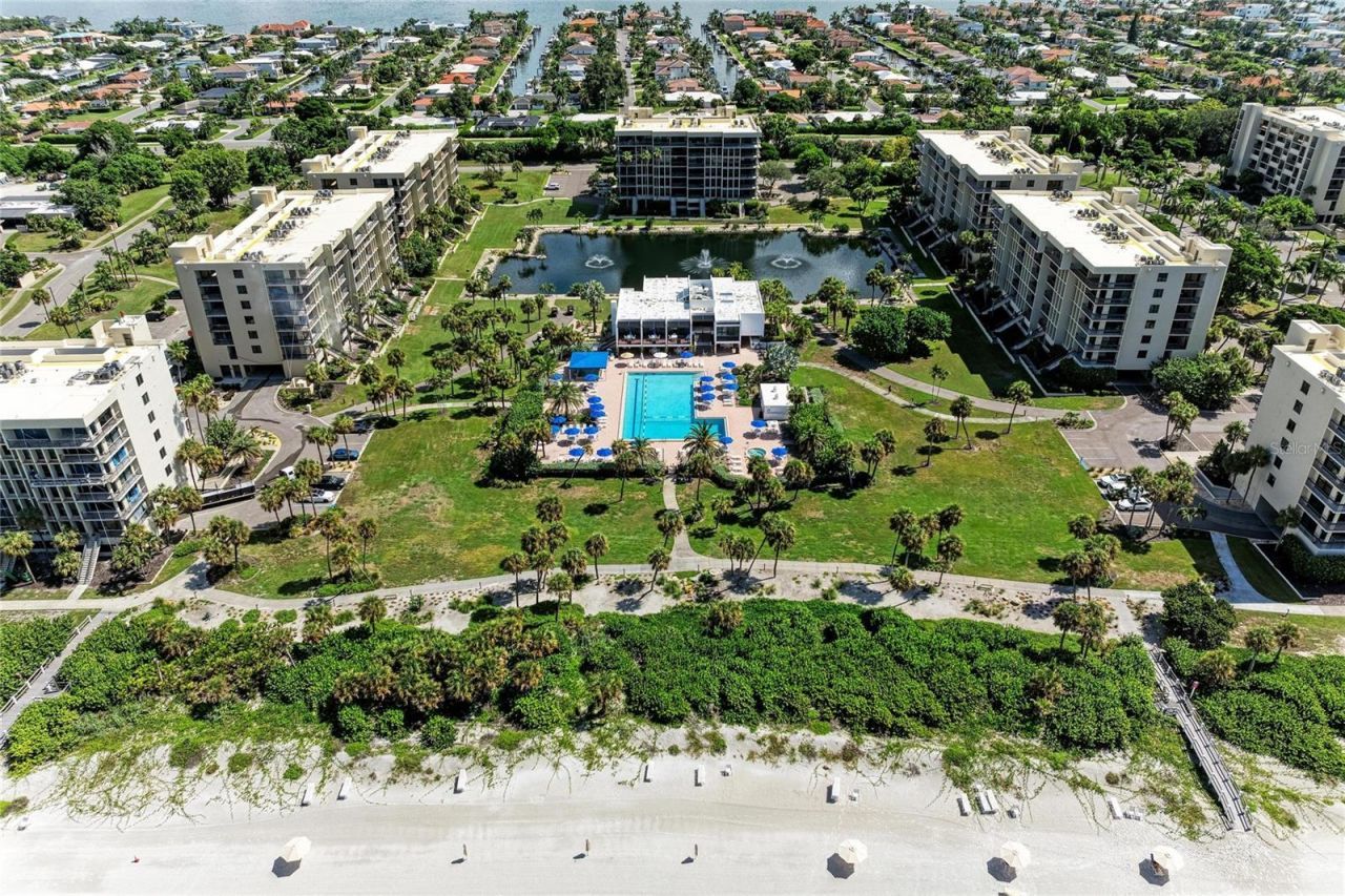 1055 Gulf Of Mexico Drive, Unit 301, Longboat Key, FL 34228 Photo