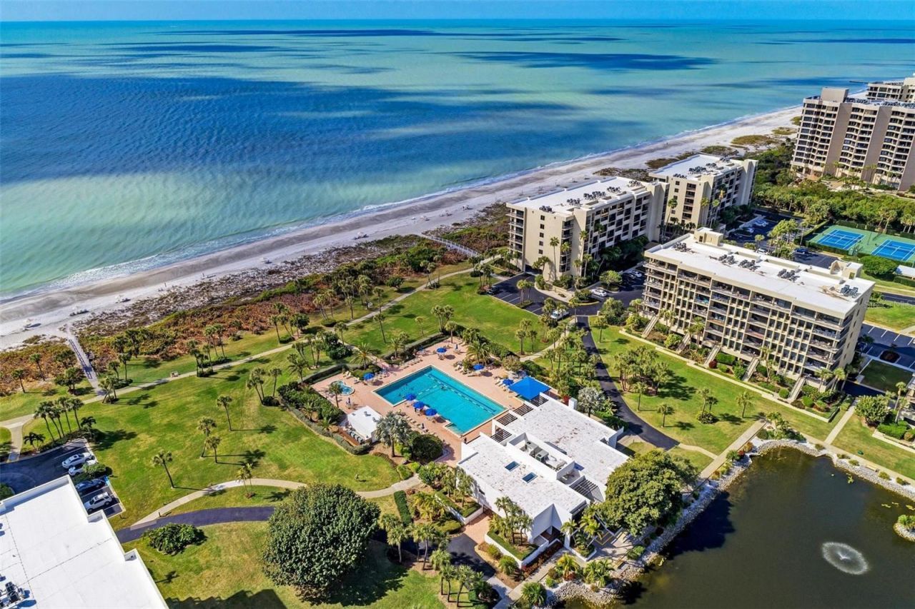 1055 Gulf Of Mexico Drive, Unit 301, Longboat Key, FL 34228 Photo