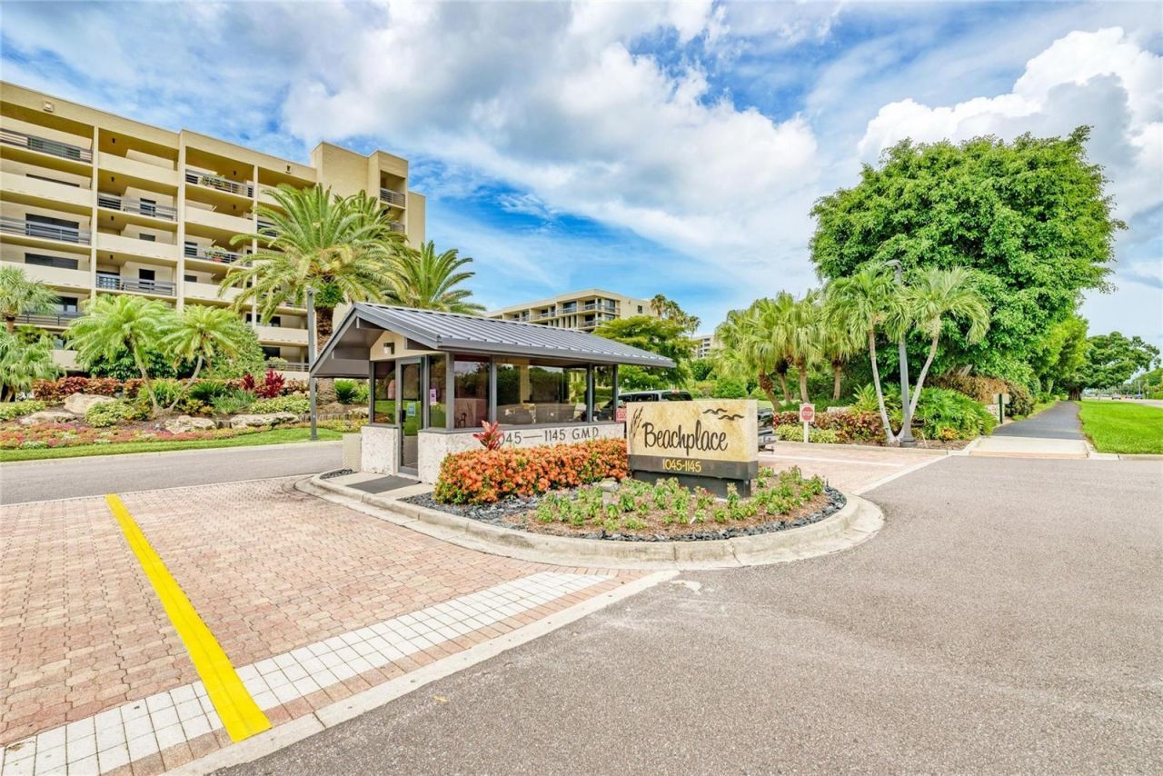 1055 Gulf Of Mexico Drive, Unit 301, Longboat Key, FL 34228 Photo