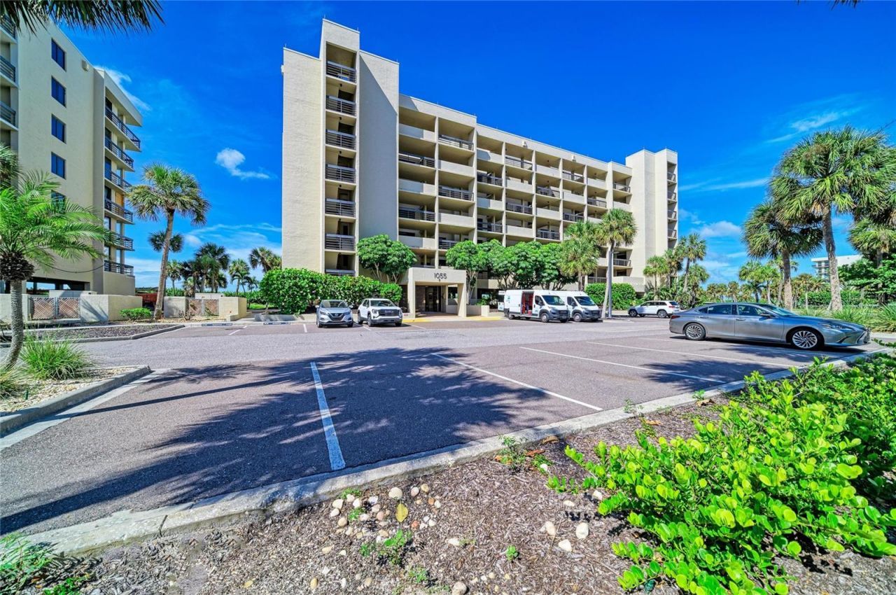 1055 Gulf Of Mexico Drive, Unit 301, Longboat Key, FL 34228 Photo