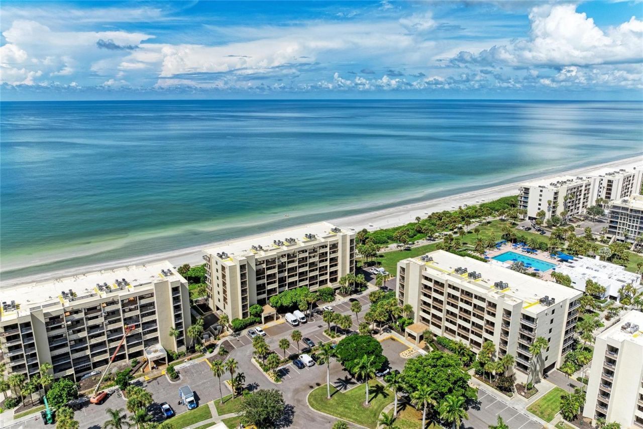 1055 Gulf Of Mexico Drive, Unit 301, Longboat Key, FL 34228 Photo