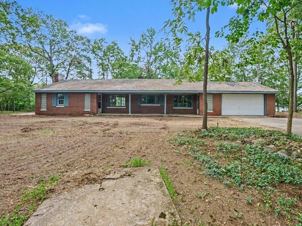 10403 S Chapin Lane, Berrien Springs, MI 49103