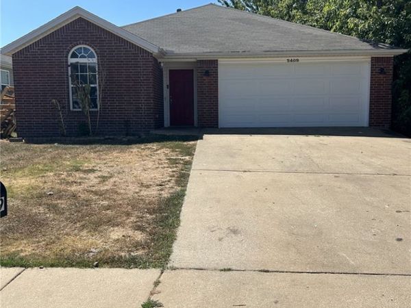 2409 SW Choctaw Street , Bentonville, AR 72712