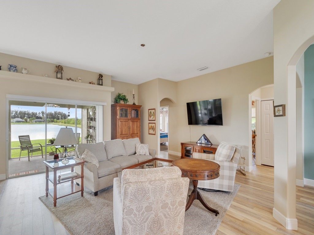 5625 Riverboat Circle Sw, Vero Beach, FL 32968 Photo