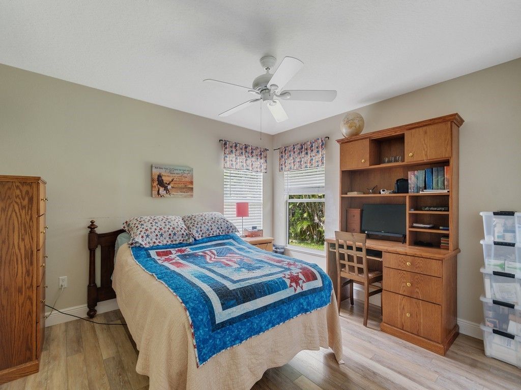 5625 Riverboat Circle Sw, Vero Beach, FL 32968 Photo