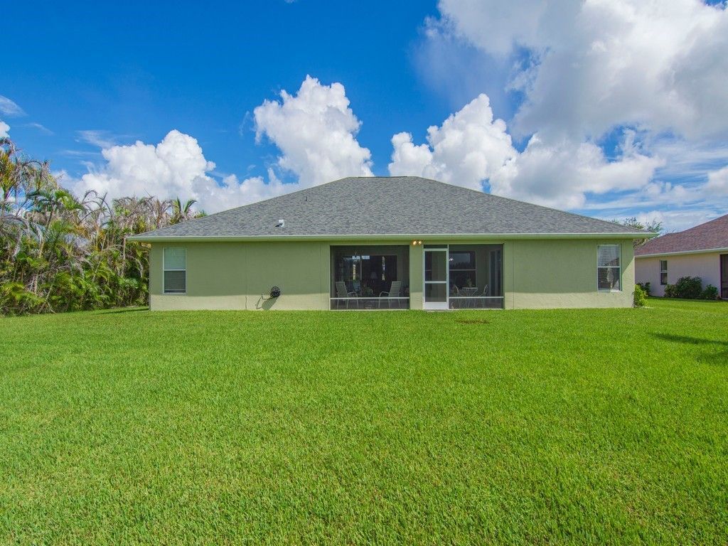 5625 Riverboat Circle Sw, Vero Beach, FL 32968 Photo