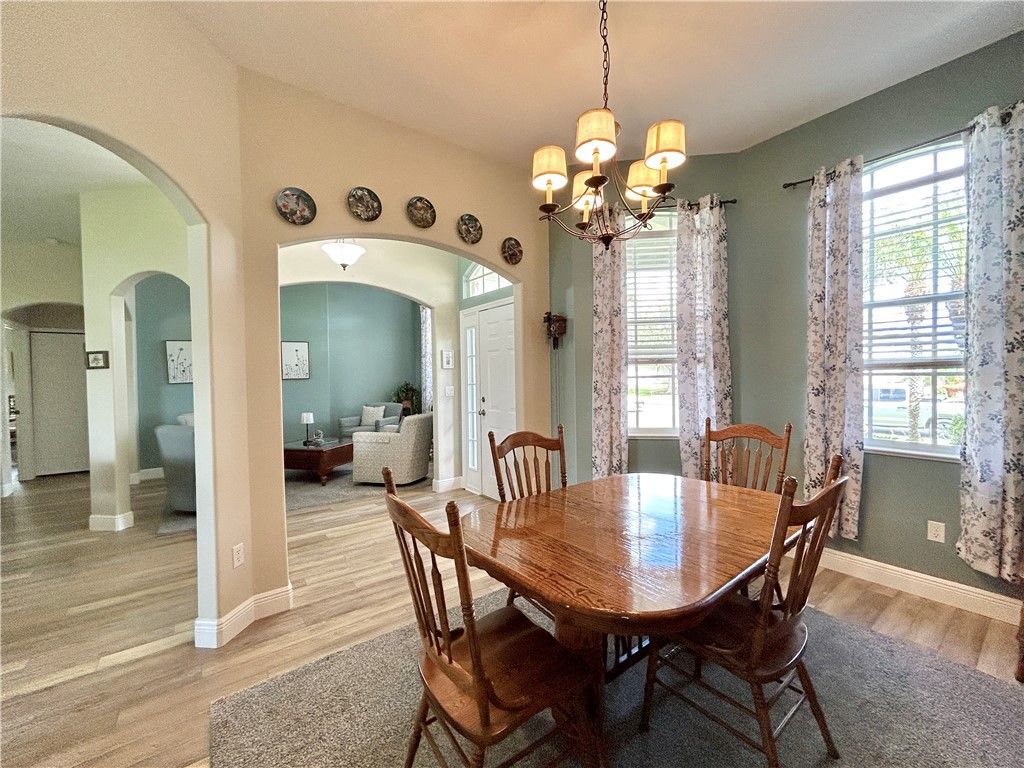 5625 Riverboat Circle Sw, Vero Beach, FL 32968 Photo