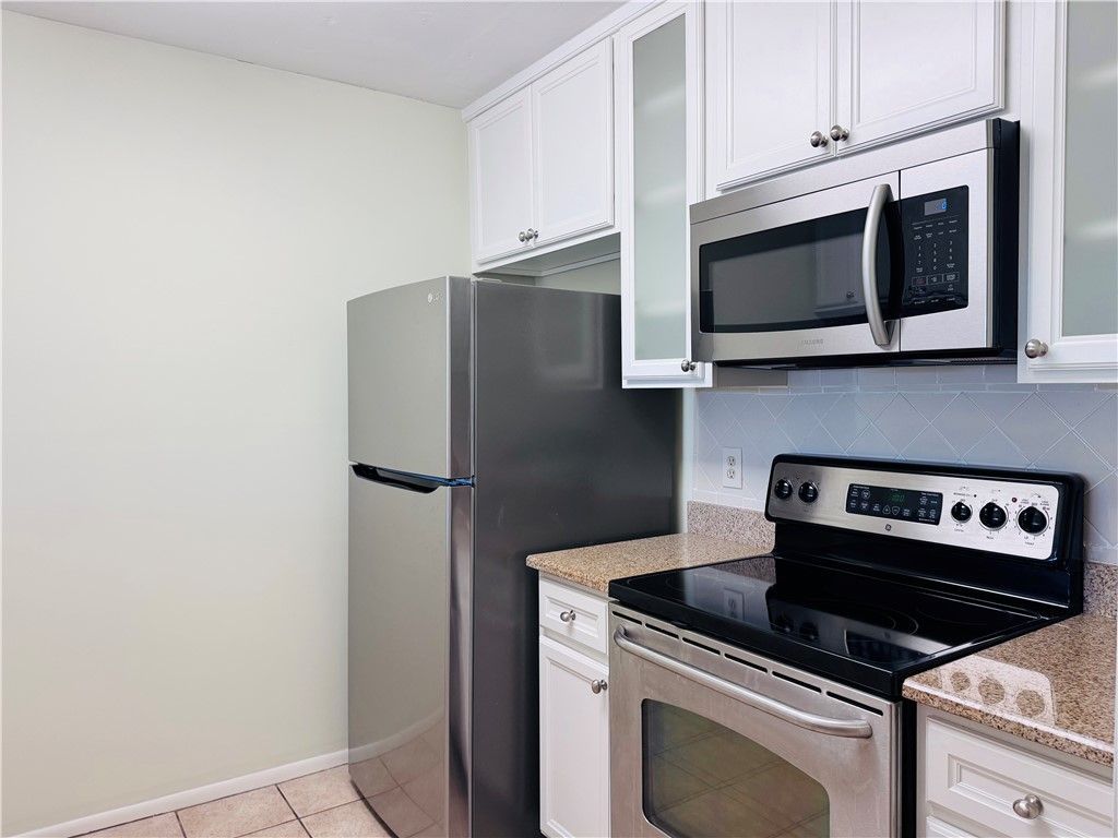 25 Plantation Drive, Unit 105, Vero Beach, FL 32966 Photo