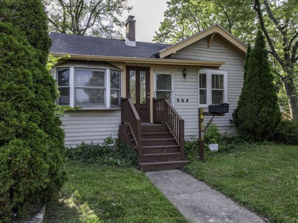 964 N Lewis Avenue , Waukegan, IL 60085