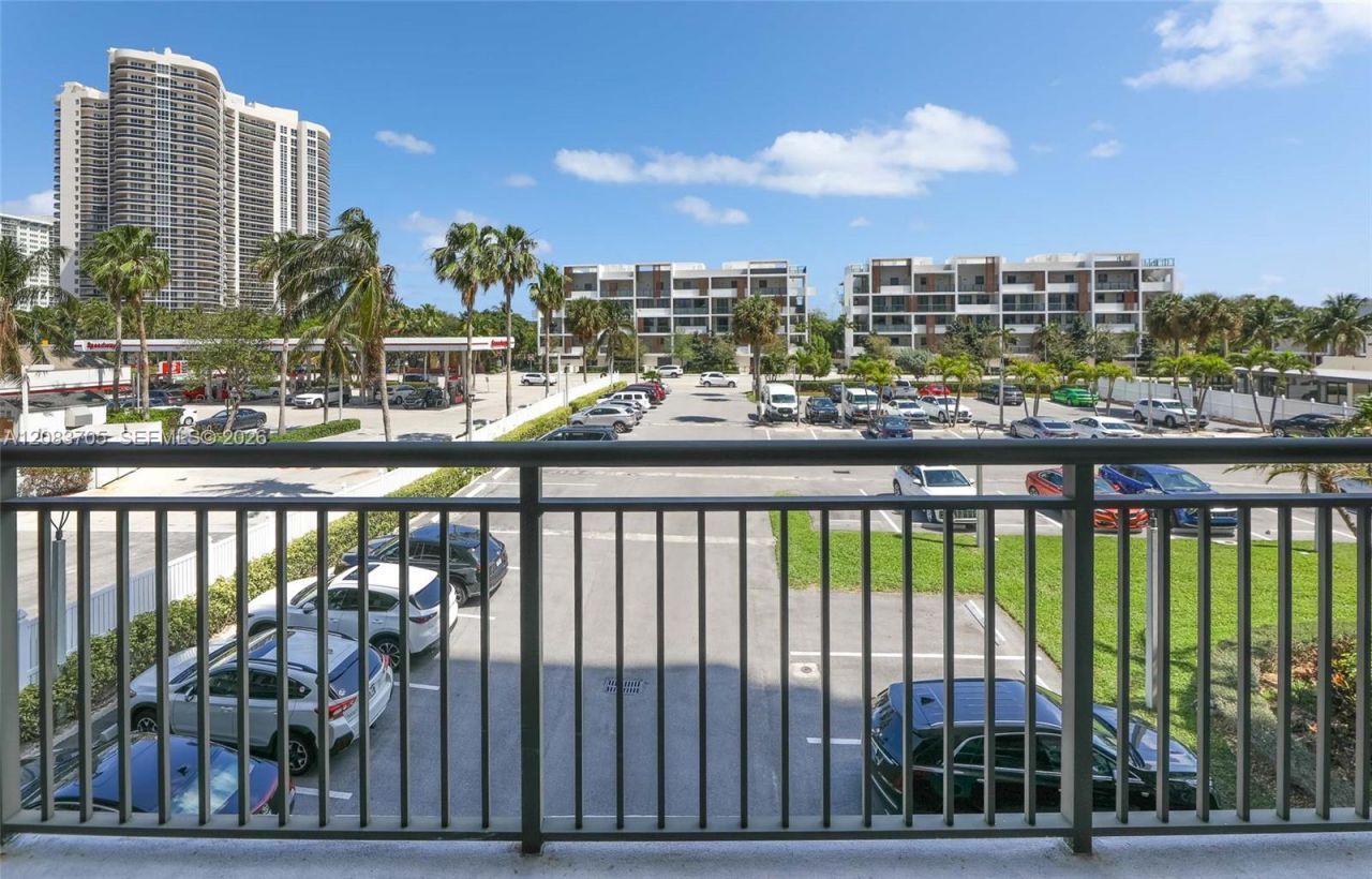 3031 N Ocean Blvd , Unit 305, Fort Lauderdale, FL 33308 Photo