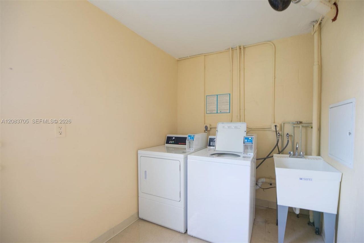 3031 N Ocean Blvd , Unit 305, Fort Lauderdale, FL 33308 Photo