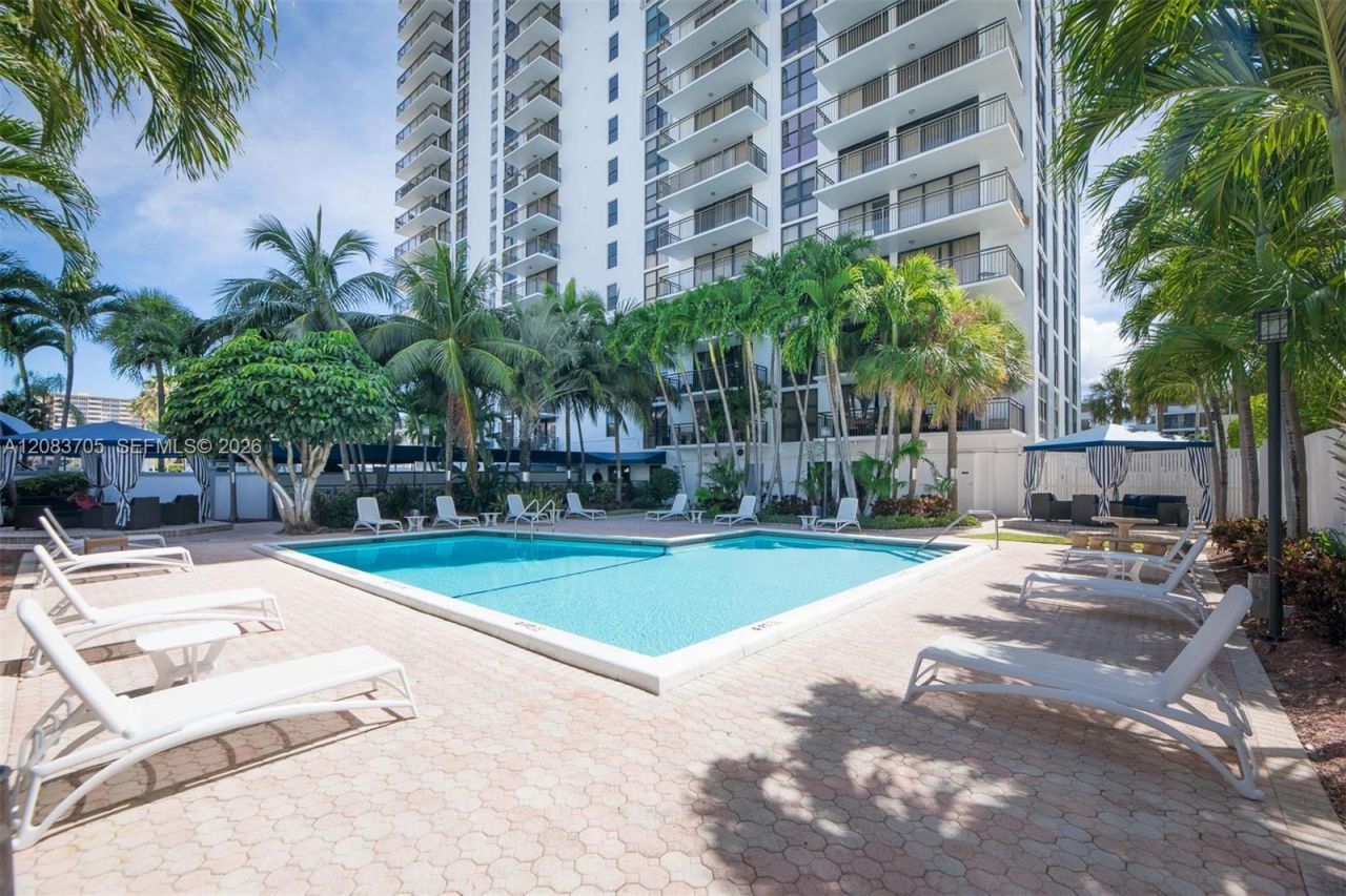 3031 N Ocean Blvd , Unit 305, Fort Lauderdale, FL 33308 Photo